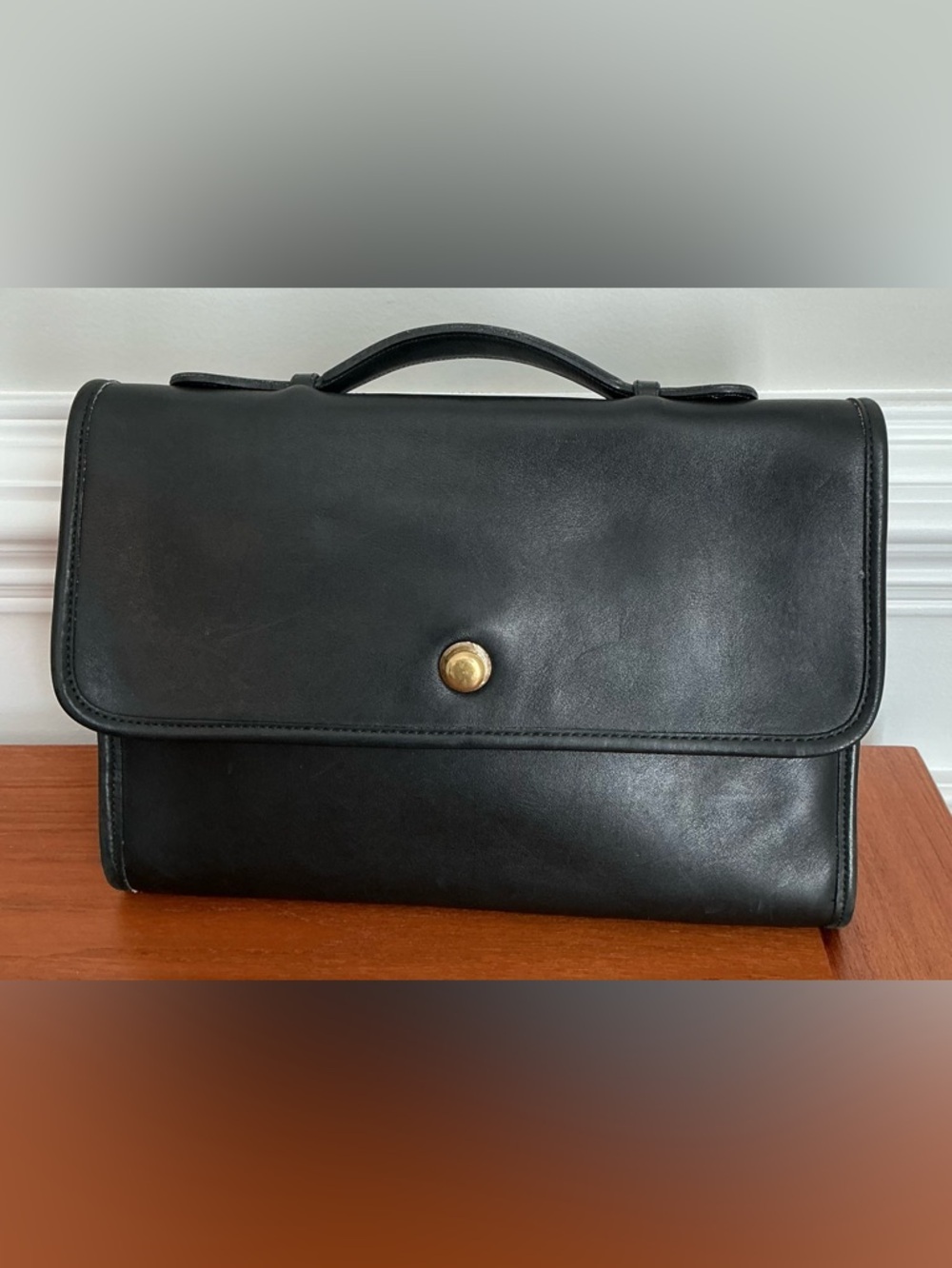 Vintage Coach Avenue Black Leather Bag